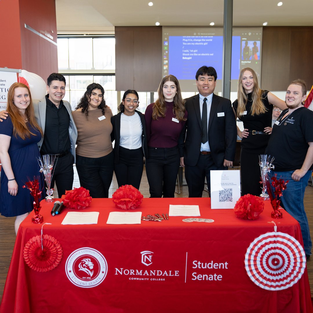 The Normandale Student Senate, and Senate-elect, came together yesterday to officially sign the recently passed updated Student Senate Constitution.
This improved document is paving the way for an even stronger, more effective organization that can truly amplify your voices!