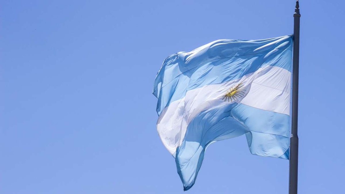 Arjantin Merkez Bankası, piyasalara bir sürpriz daha yaparak, yeni bir faiz indirimine gitti foreks.com/haber/detay/66…