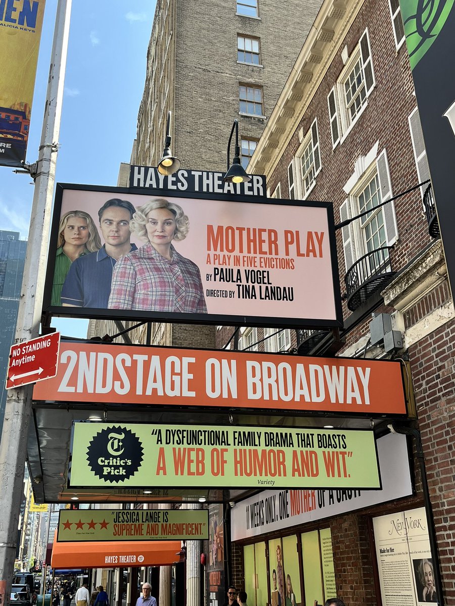 We saw MOTHER PLAY by Paula Vogel. All three cast members are really excellent in their roles, and Ms. Vogel’s writing remains as sharp, insightful and nuanced as ever. Funnier than I expected, but also some darkness. #motherplay #theatre #broadway #tonynominee #2ndstage #play
