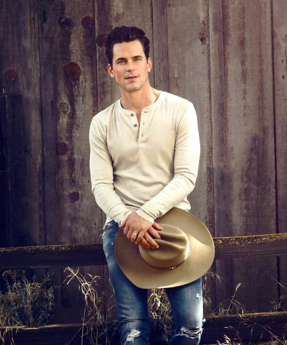 Buenos días! Feliz domingo! Good morning! Happy sunday! #MattBomer #haveaniceday