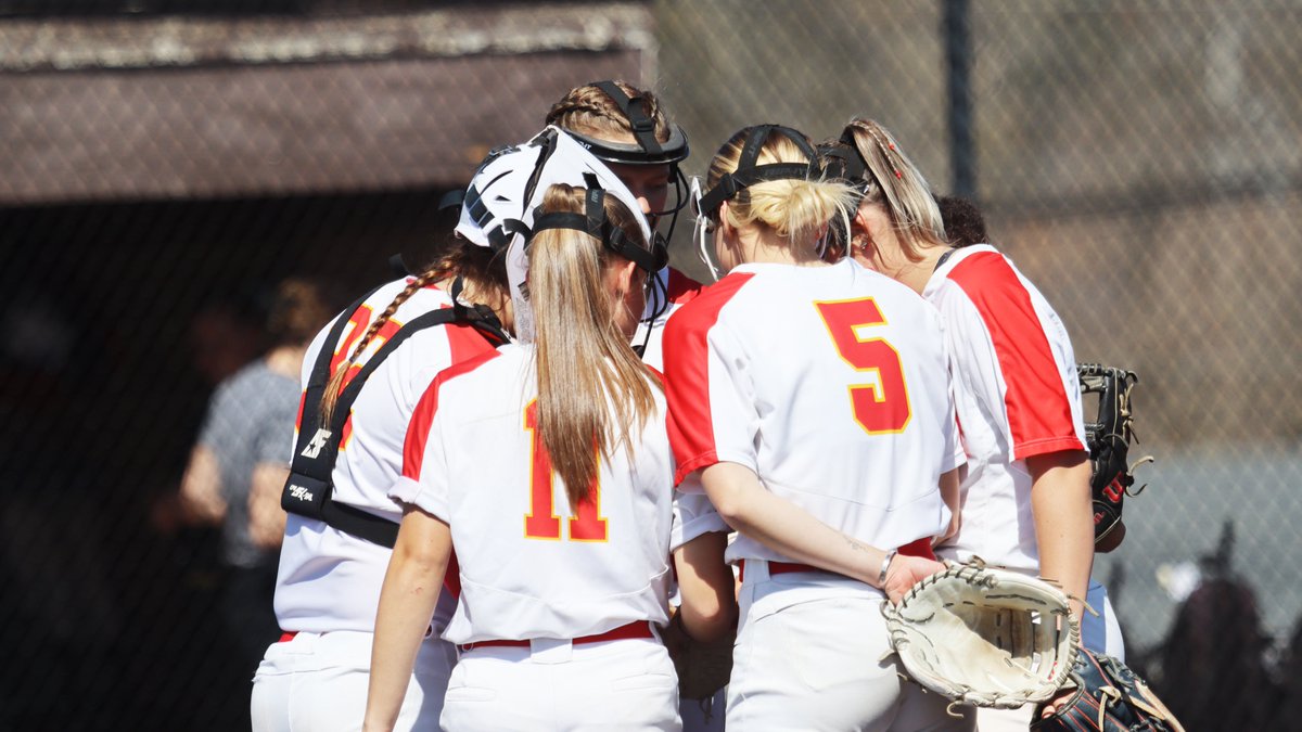 .@SCStormSoftball checked in at No. 7 in this week's edition of the NCAA Region IX Softball Rankings. Simpson will conclude the regular season on Saturday by hosting Luther in doubleheader action. 📰 tinyurl.com/mabhzjcy #rollriversSB