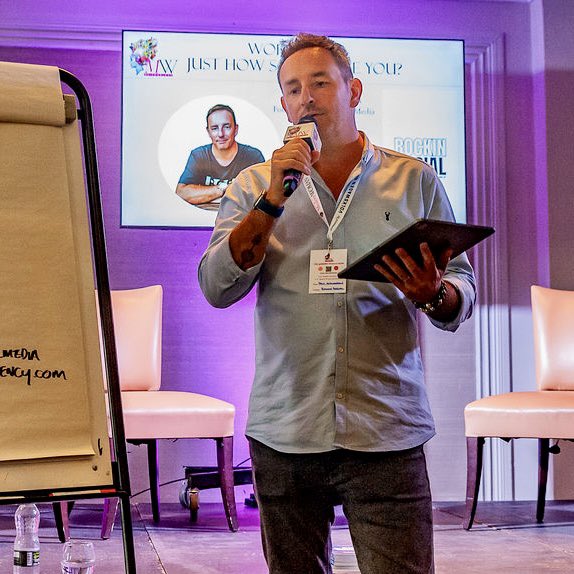 Great fun last week talking to a packed room at The Modern Woman Show about my company Rockin Social Media and helping all the women in the room with tips and advice on how to promote their business on social media. So much great feedback feeling very proud.