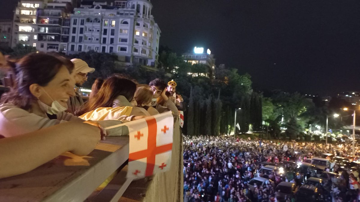 Tens of thousands of people are streaming into Hero’s Square from the demonstration outside parliament, to reinforce the smaller group of beleaguered protesters who were facing arrest. ➡️Live updates: oc-media.org/georgias-forei…