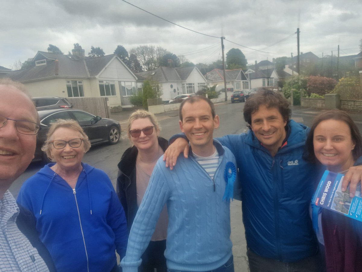 Thank you @sheryllmurray , Bob & @JohnnyMercerUK for helping us GOTV in Eggbuckland for Chris Wood in Plymouth today #Conservatives