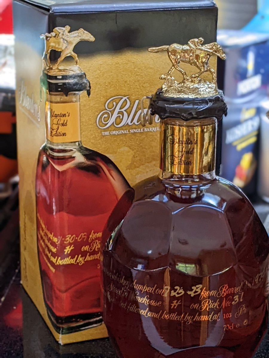 Finally after years of losing lotteries (only way to get it in PA), and countless crazy prices, was able to get a bottle of @BlantonsBourbon Gold🙏 Love Blanton's and bourbon around 100 proof or higher, so super happy to have found this for just over SRP.