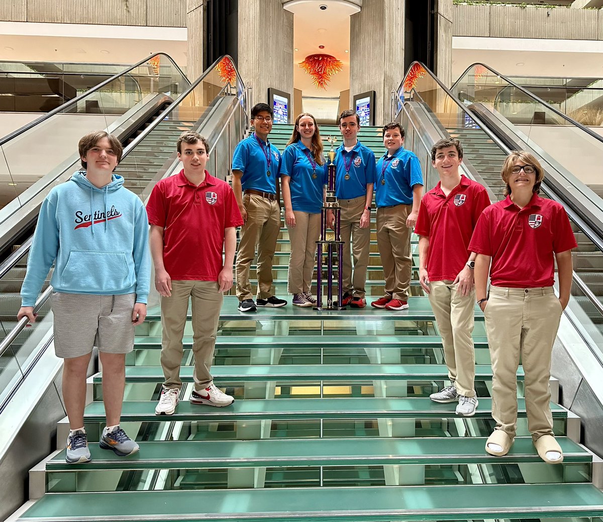 Congratulations to the ASCTE Scholars’ Bowl team for their impressive performance at the Small School National Championship Tournament, placing 2nd in the nation! Special shoutout to Tate Osborne for being recognized as the top individual scorer and highest scorer overall.
