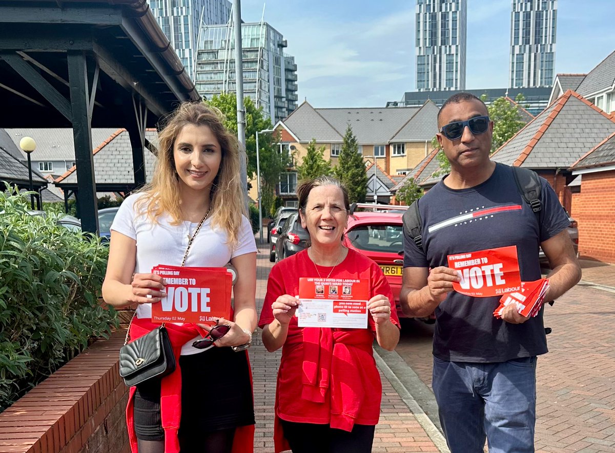 After wrapping up a powerful campaign session at Walkden South. Went to hit the pavement at #SalfordQuays to support our incredible candidate Liz McCoy together with @TJKelly18 and @CllrSaeed Let's keep the momentum going. 3 votes for Labour.