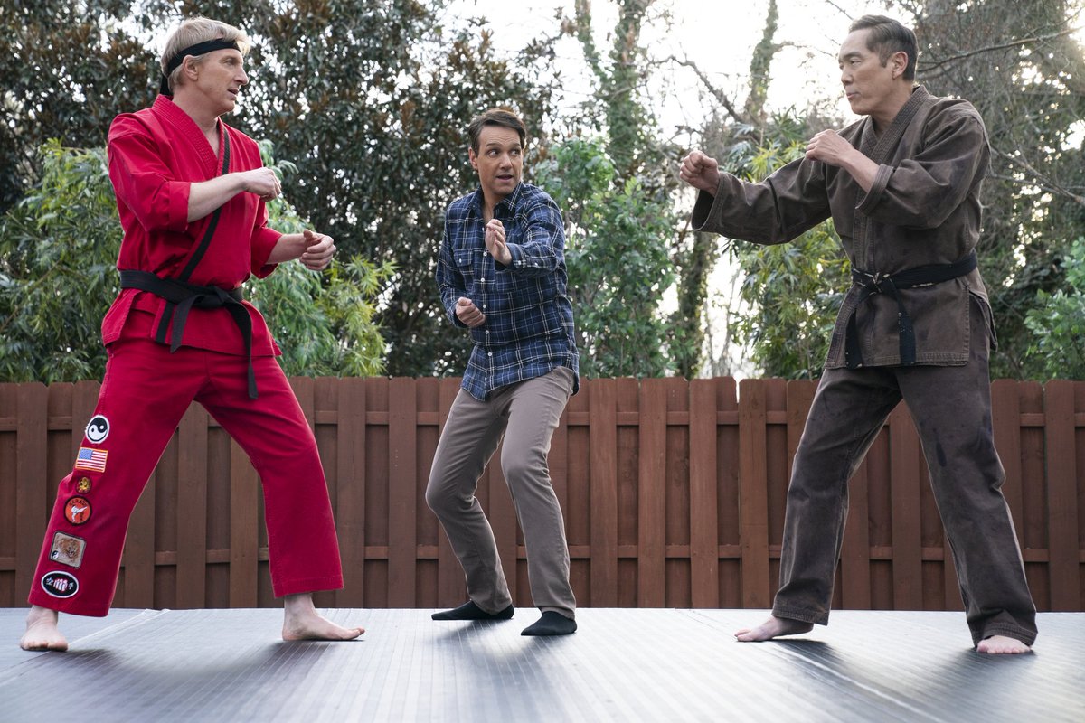 #CobraKai, temporada final 🥋😱 sólo en #Netflix. La parte 1 se estrena el 18 de julio de 2024. La parte 2 se estrena el 28 de noviembre del 2024. El evento final llegará en 2025. Aquí el tráiler youtu.be/E1oFbI8Ic08?fe… #serie #sandymoon #disecciontv