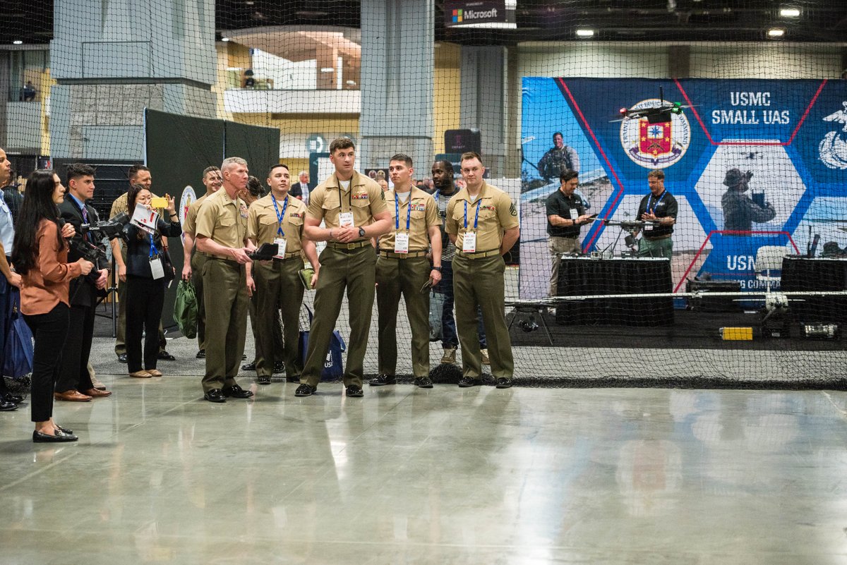 Gen Eric Smith, @CMC_MarineCorps, took time to visit the Modern Day Marine expo hall stopping by the Drone Zone, the Wargaming Convention, and engaging with show attendees. #ModernDayMarine #MDM24 #AnyClimeAnyPlace #FromSeaToSpace