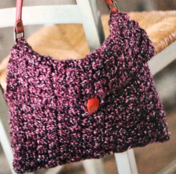 Beautiful Crochet Satchel Bag Pattern 💜🧶 This stylish and practical bag is ideal for everyday use. Its the perfect size that comfortably fits all your essentials, a classic trendy design adds a touch of elegance to your look. #MHHSBD #craftbizparty #womaninbizhour #UKMakers