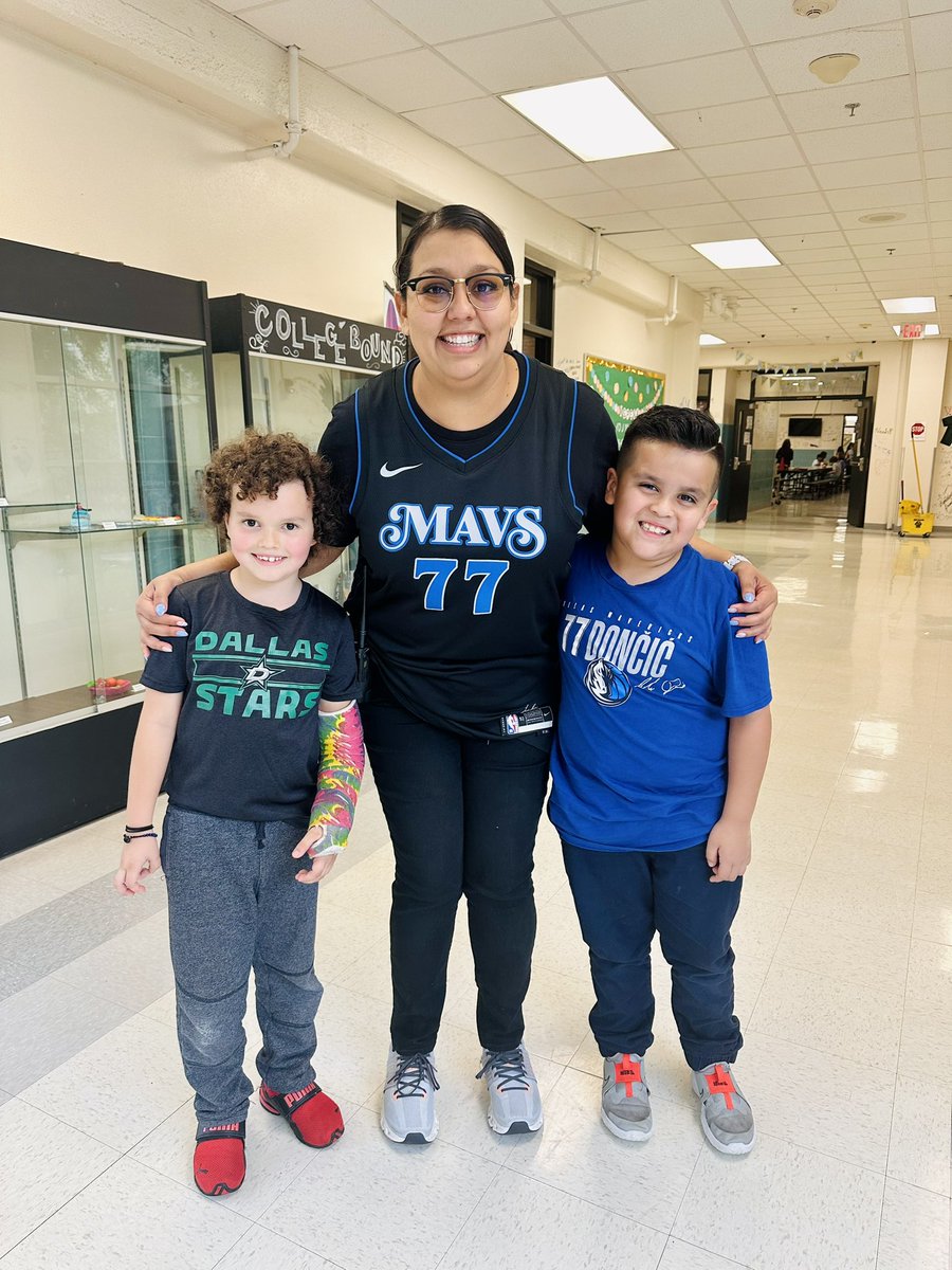 Faviola Peña (@mspenamed) on Twitter photo Love reppin’ our favorite #Dallas teams and player <a href="/DallasStars/">Dallas Stars</a> <a href="/dallasmavs/">Dallas Mavericks</a> <a href="/luka7doncic/">Luka Doncic</a> with our <a href="/Hillside_Eagles/">Hillside Academy</a> scholars! 🥰 <a href="/gisdnews/">Garland ISD</a> <a href="/gisdmagnets/">GISD Magnet Programs</a> Love reppin’ our favorite #Dallas teams and player <a href="/DallasStars/">Dallas Stars</a> <a href="/dallasmavs/">Dallas Mavericks</a> <a href="/luka7doncic/">Luka Doncic</a> with our <a href="/Hillside_Eagles/">Hillside Academy</a> scholars! 🥰 <a href="/gisdnews/">Garland ISD</a> <a href="/gisdmagnets/">GISD Magnet Programs</a>
