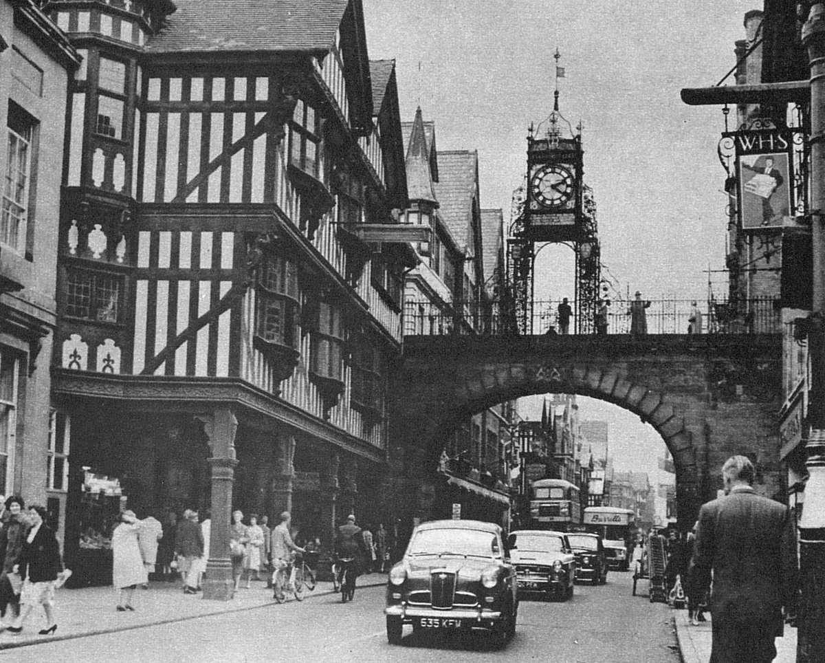Where in the UK is this? 📍 📷 The Sphere, 3 February 1962 bit.ly/3tbZqHd