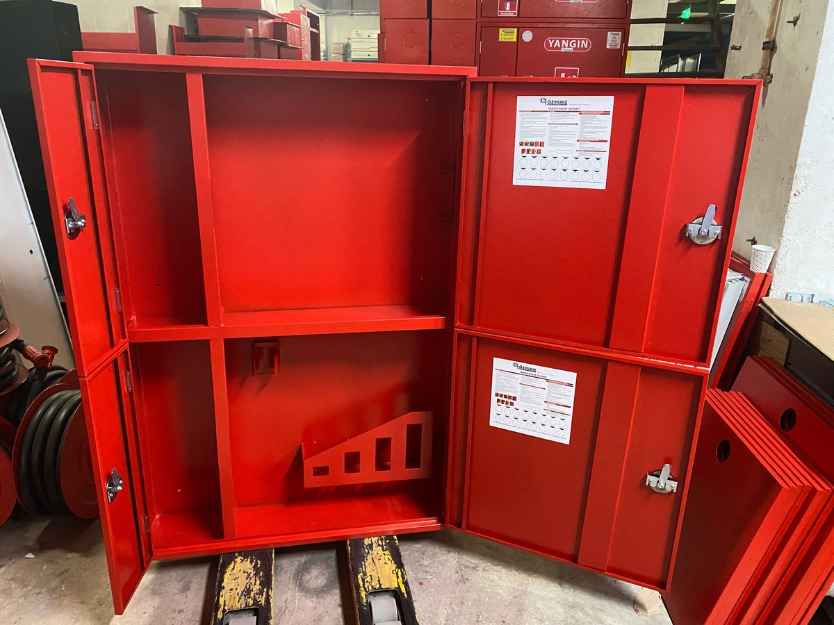 ozyildizyangin's tweet photo. THE CORRECT ADDRESS IN SPECIAL DESIGN FIRE CABINETS is ÖZ YILDIZ YANGIN

Stoktan hemen teslim 
Toptan ve Perakende satışlarımız 
Contact : +90212.671.68.74 - +90212.438.55.28                info@ozyildizyangin.com                  https://t.co/ZmwGNELYaj https://t.co/GKVyNYjXPJ
