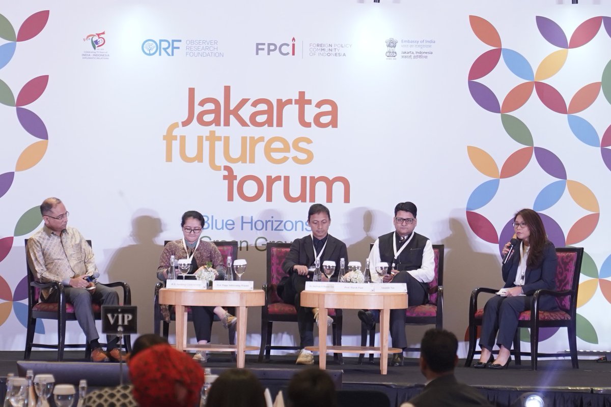 @samirsaran @dinopattidjalal @sandiplomat @sandiuno #JakartaFuturesForum | The collapse of international orders & ineffective multilateral institutions signal a fundamental shift in #geopolitics. #Trade, once seen as a path to friendship, now emphasizes trading among friends. This reshapes the global economic landscape &