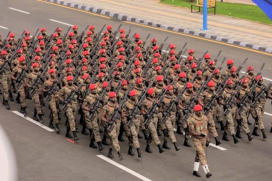 World must know that the unwavering patriotism of the Ethiopian National Defence Force, dedicated to safeguarding our nation's sovereignty and unity. #HandOffENDF #Ethiopia_prevails #Abiy_Ahmed @MikeHammerUSA @SkyNewsBreak @VOAAfrica @guardian