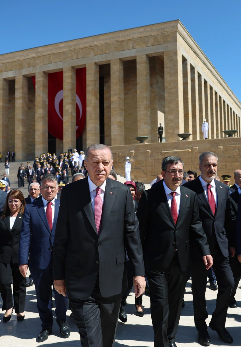 Yuva kurmuş, iş kurmuş ve topluma karışmış mahkumlar için kalıcı bir düzenlemeye biz hazırız. Ceza amacına ulaşmış ve ıslah gerçekleşmişse, bir düzenleme yapmak meclisin görevidir. '10 YILDA BİR AF ÇIKARIN, BENİM MİLLETİM CAHİLLİK YAPABİLİR' - MK ATATURK ReisleSnÖzel AffıÇözer