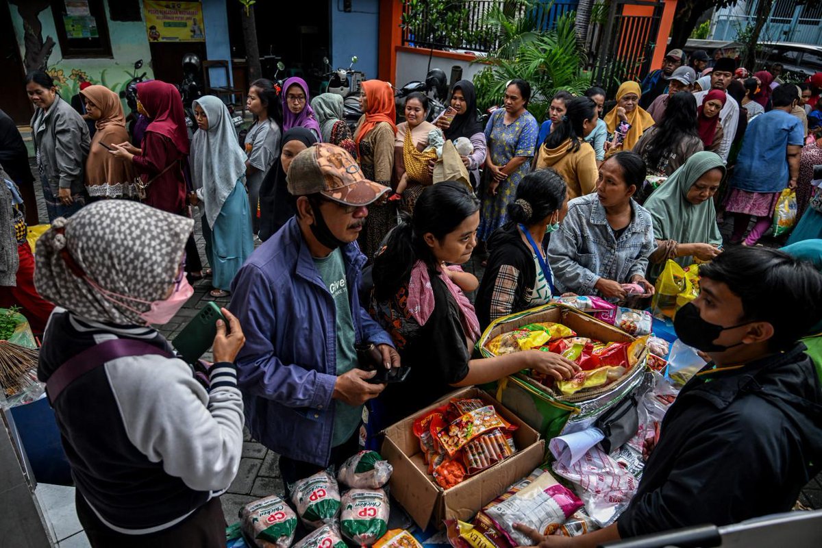 Inflation eases but rate cut deemed unlikely for now - Economy - The Jakarta Post #jakpost bit.ly/4a41wYQ