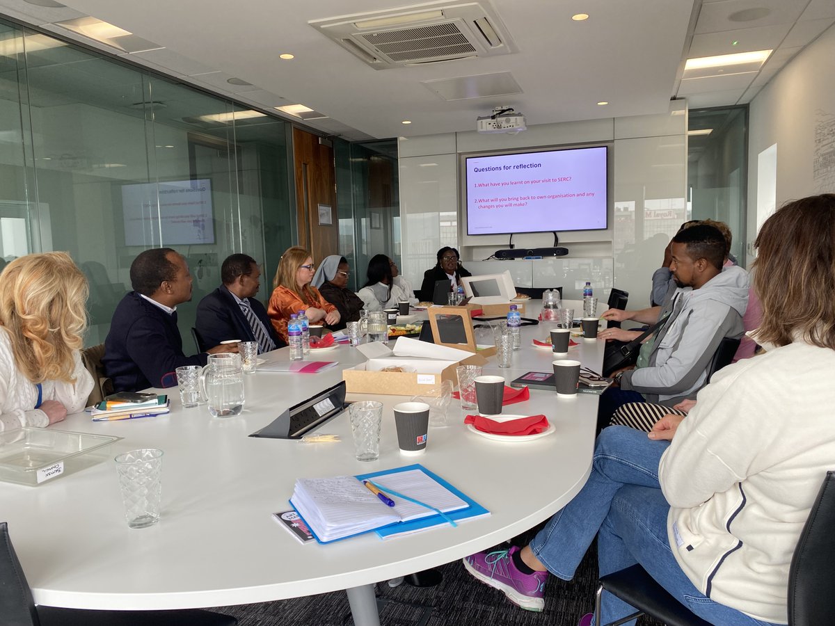 Our Director @jonstewt welcomed a delegation of educators from #Malawi & #Mozambique today who are partnering with South Eastern Regional College @SERC) through our Going Global Partnerships.🌍🤝 They discussed #TVET skills in the tourism sector & Women in Leadership.