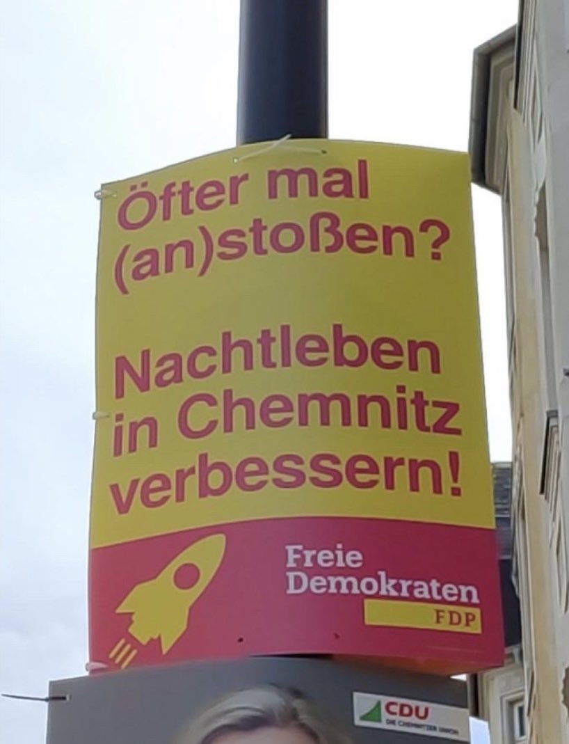 Die FDP hat nach der AfD mit nur 20% den zweitgeringsten Frauenanteil aller Parteien. Dieses aktuelle Wahlplakat aus Chemnitz könnte ein Hinweis sein, warum das so ist.