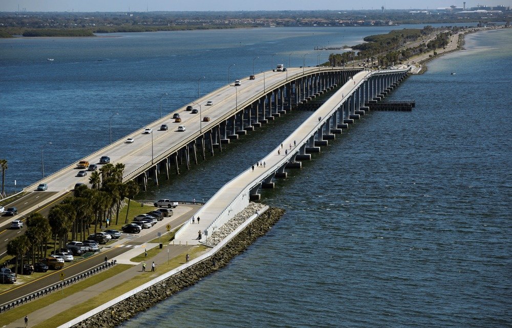 🚧Heads Up!🚧 Beginning at 7 am Monday (May 6), the Courtney Campbell Causeway Trail Bridge - connecting pedestrians and cyclists between @PinellasGov and @HillsboroughFL - will close to all users for approx 2 weeks for bridge maintenance. Project Info: fdottampabay.com/project/1047/4…