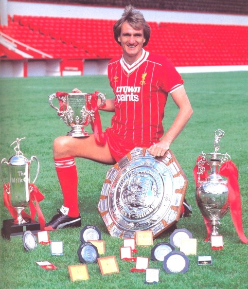 CAPTAIN, FAN & LEGEND. 'Show us yer' medals Thommo' said the photographer so he brought a few along. Hate to see him bring the lot he'd end up filling the pitch. A true Red, Player & Legend. Born to wear The jersey. #YNWA #LFC #kirkby #scouse #medals #winners @Phil_Thompson4