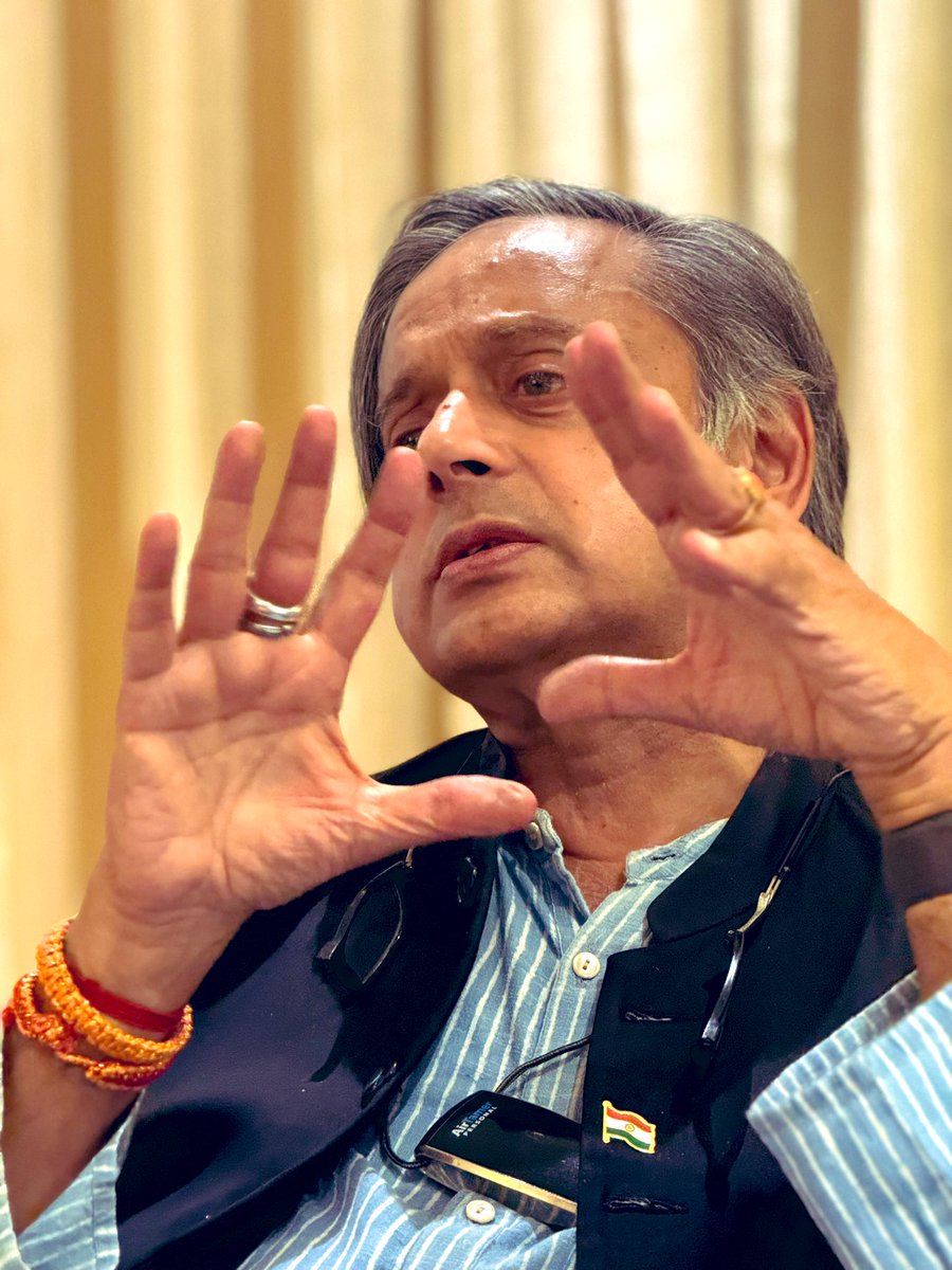 ShashiTharoor tweet picture