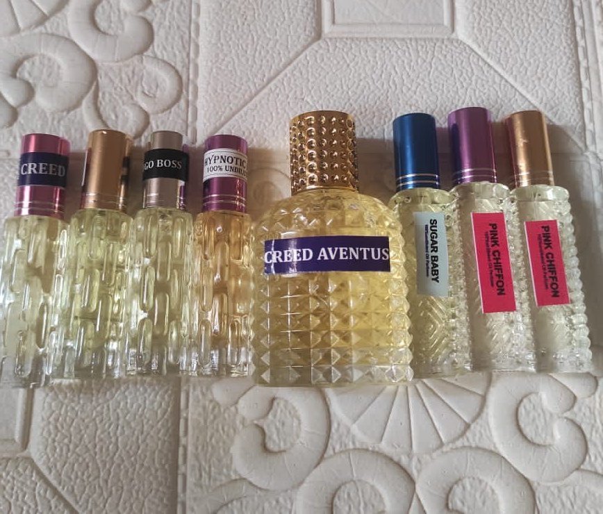 Long lasting perfume oils available in different fragrances and bottle sizes 3ml - 800naira 6ml-1500 10ml- 2500 12ml- 3000 15ml- 3500 20ml- 5000 30ml- 6500 50ml- 9000 #AbujaTwitterCommunity