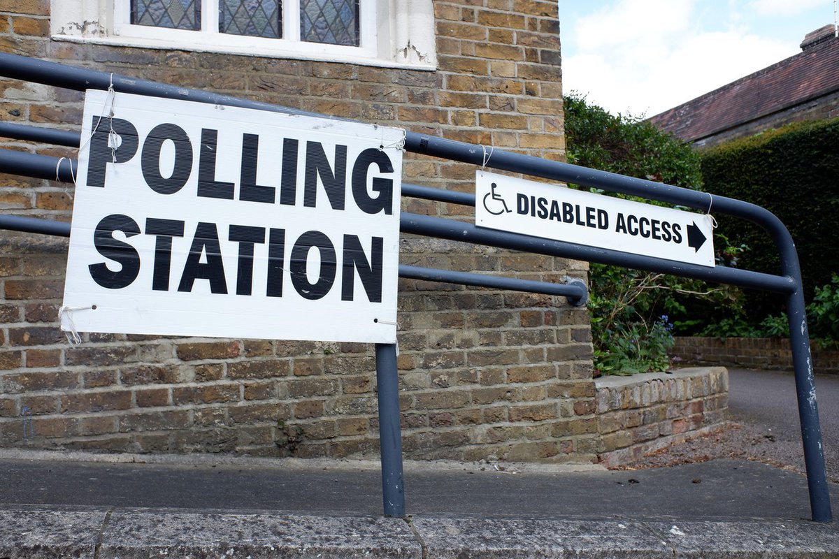 Not been able to post your postal vote for the Avon and Somerset Police and Crime Commissioner election? You can hand it in to any polling station by 10pm tonight - you won’t need photo ID but you will need to fill in a form. Find a polling station: orlo.uk/Find_Your_Poll…