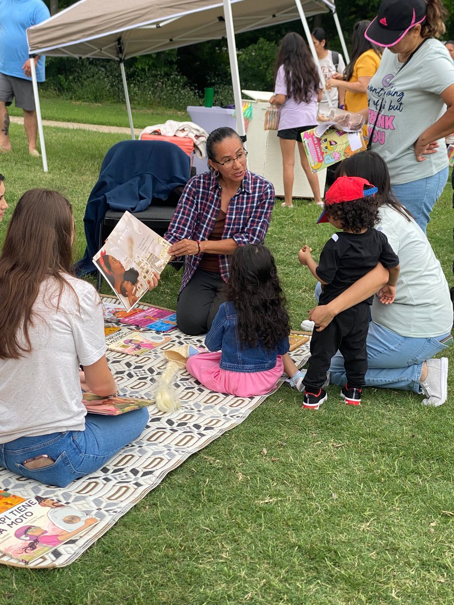 Last Saturday was a blast at Plaza Park in San Marcos as we celebrated #DíadelNiñx! Little ones of all ages enjoyed a day filled with fun activities. Our Curriculum & Instruction team hosted exciting tables and activities! 🖍🌳📚 #TXSTcoe #TeachEmUpCats