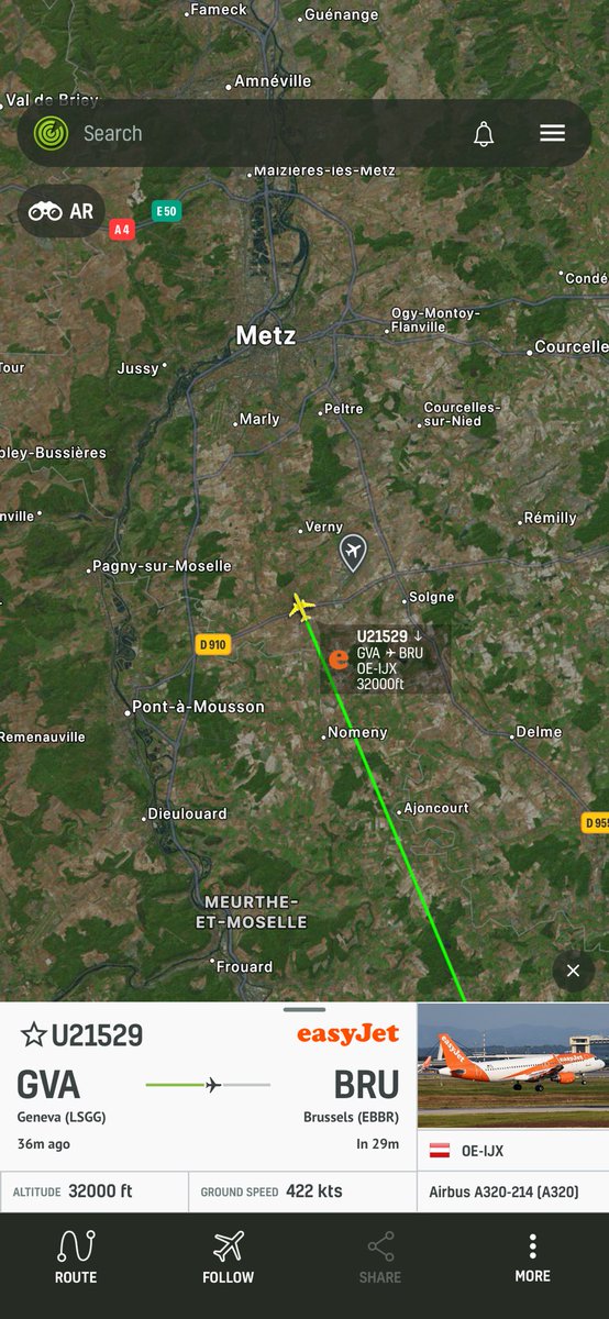 EasyJet flight U21529 GVA- BRU Squawking 7700 (emergency) ⁦@RadarBoxCom⁩ Follow flight U21529 at RadarBox radarbox.com/flight/U21529