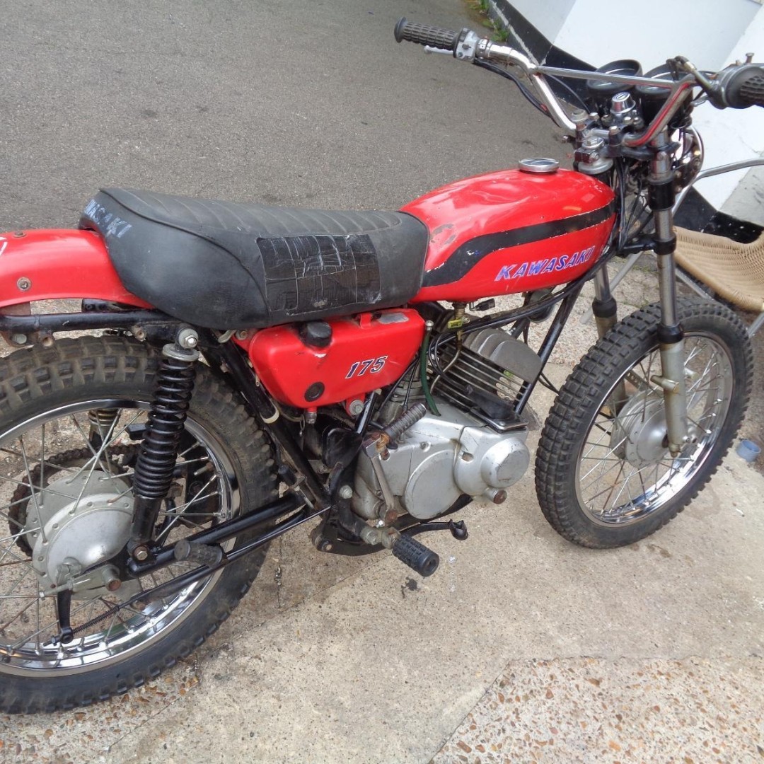 Check out this cool 1971 Kawasaki F7 restoration project! Ebay ad here ow.ly/WskG50RpK2V #Kawasaki more bikes at barnfindmotorcycle.com #motorbike #motorcycle #barnfind #biker #vintagebike