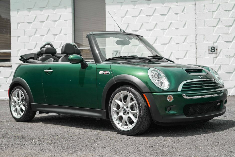 one of my dream cars is the 2006 Mini Cooper S JCW — that tuned supercharged 4cyl engine rolled out of the factory w/ 210hp — the 6-speed stickshift version is especially known to be an absolute joy to drive 🥵