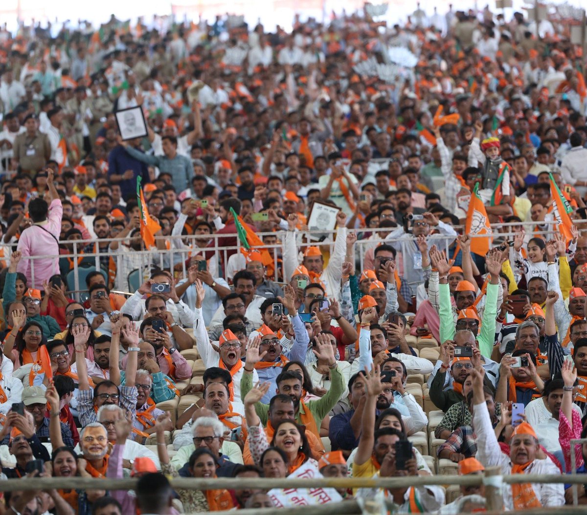 The rallies in Junagadh and Jamnagar were filled with great euphoria. The people of Gujarat, who have anyway rejected Congress for decades, are very angry at the blatant votebank politics they are now advocating.