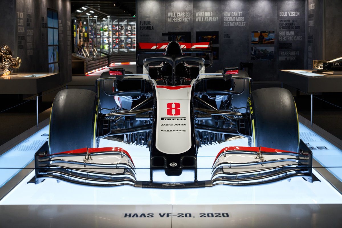 North America's first ever F1 Exhibition opens it's doors tomorrow in Toronto 🇨🇦 6 rooms, 4 race cars, 96 helmets, authentic car parts and components, 10 racing simulators, interactive games & much more. 👉tinyurl.com/Torontoopening #F1 #Formula1 #F1ExhibitionToronto