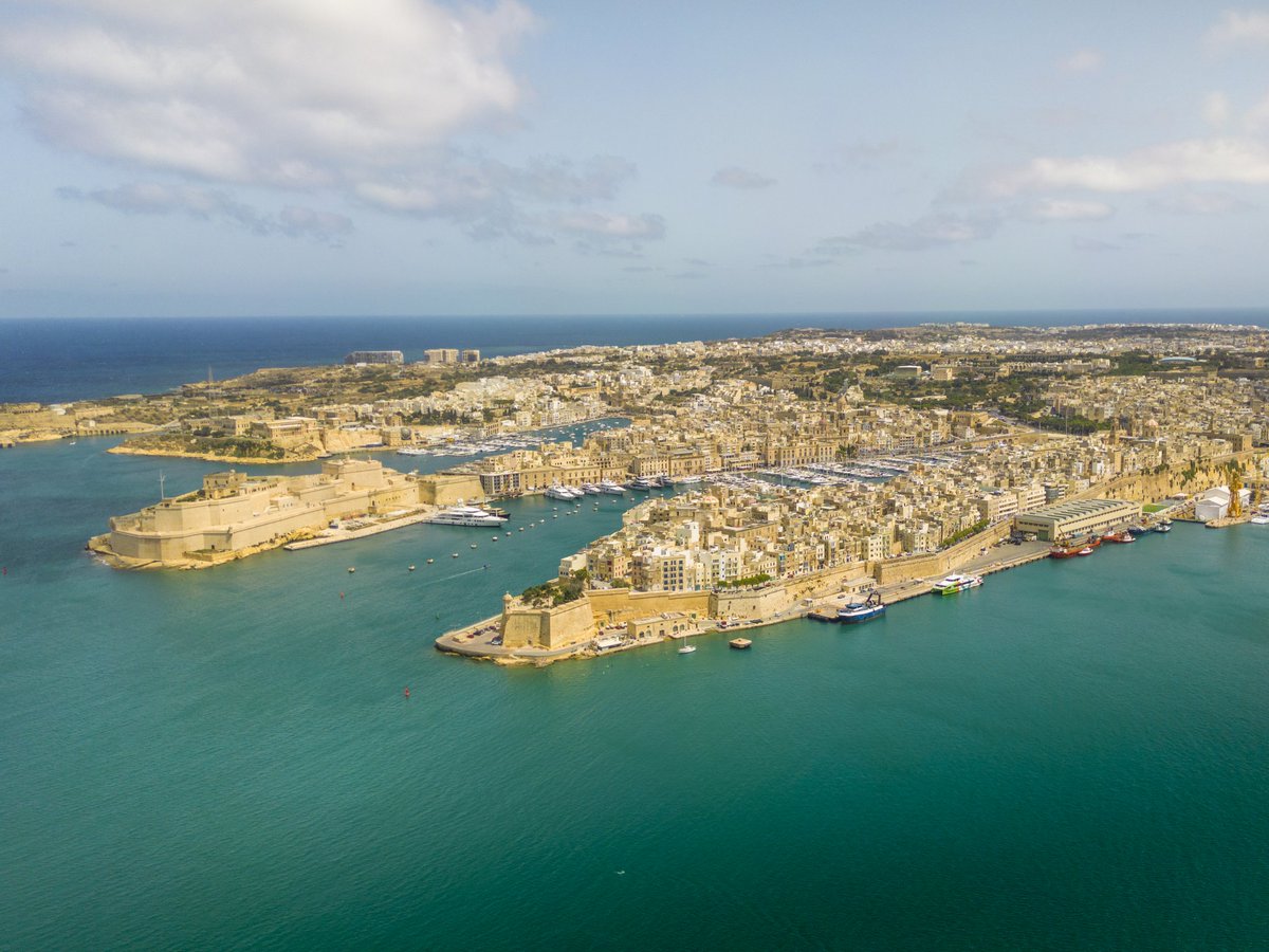 The beautiful city of Valletta, Malta. One of the three cities in the grand harbour. To right we have Senglea and Birgu on the left. The foreground is Valletta. #valletta #malta