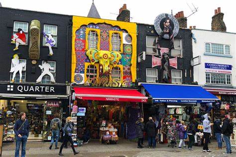 MAKE THE MOST OF THE MAY BANK HOLIDAY   
                             Check out #SecretLondon
 secretldn.com/things-to-do-a…

#camdenlock #regentscanal #upperstreet #islington #markets #angelislington #camdenmarket #coaldropsyard