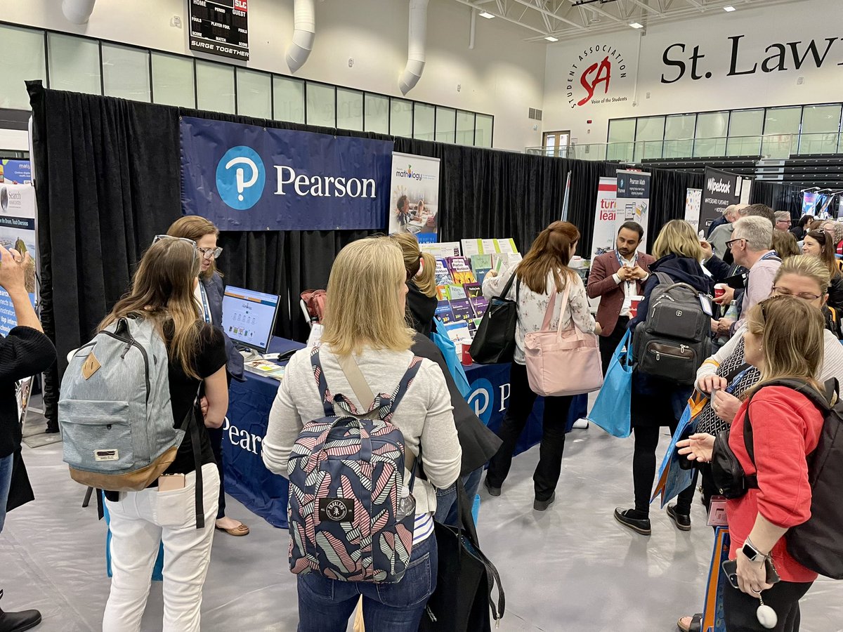 Loving our audience of impactful educators exploring what’s new at the @PearsonK12 booth @OMCAmath #OAME2024 ☀️