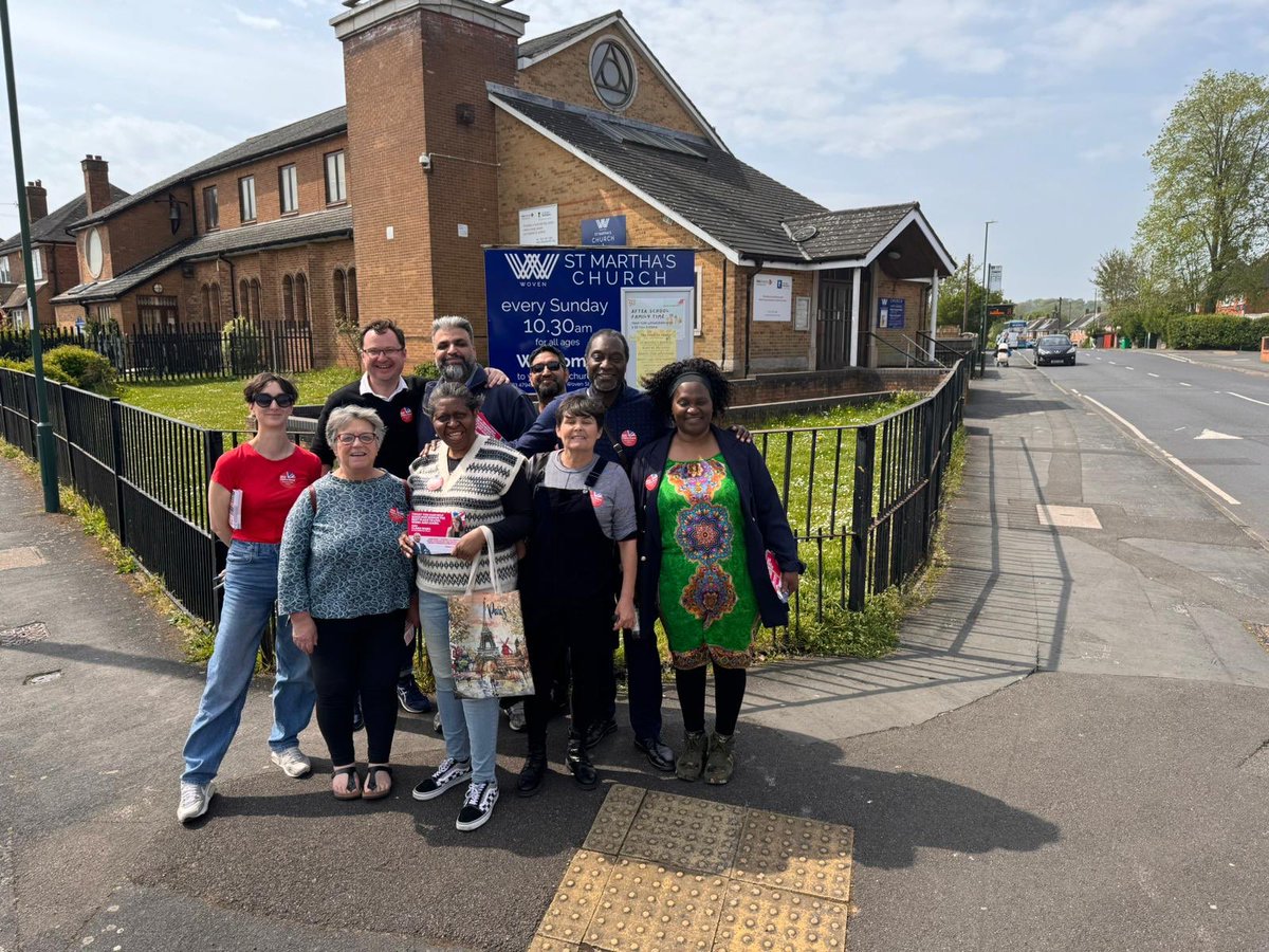 Our great lunchtime team on Broxtowe Estate. Great response - lots of people enthusiastically voting for @ClaireWard4EM and @gary_godden.