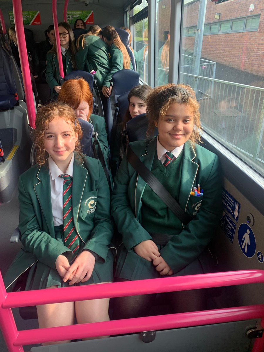Thank you @Translink_NI for the informative morning. We learned about the zero emission busses and even enjoyed a run around Derry! Our pupils (& staff!) enjoyed sitting in the driver seat too! #ZeroHeroes @StCeciliasDerry 🚌♻️