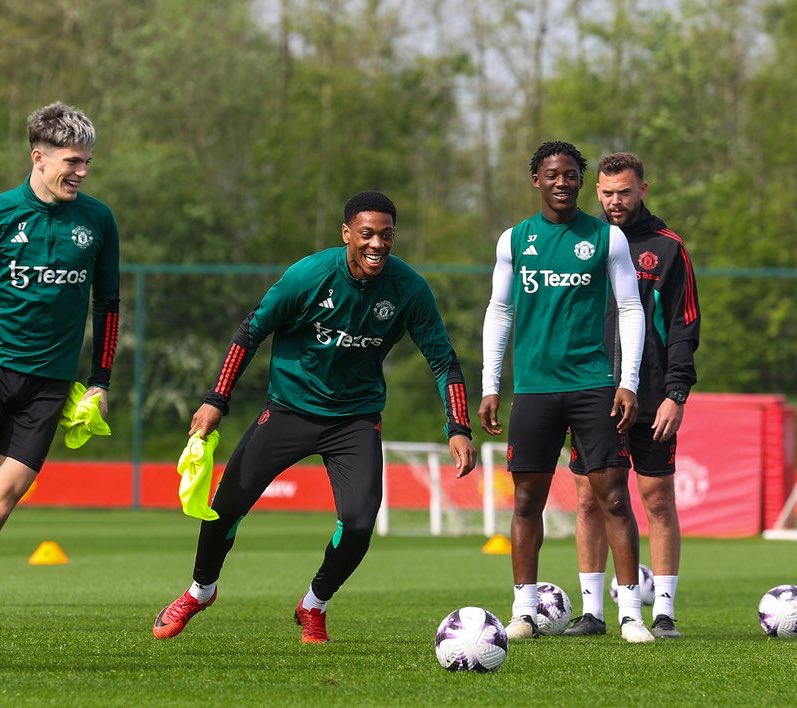 Martial back in training after playing the first 5 games of the season. He’s securing the bag 😂😂