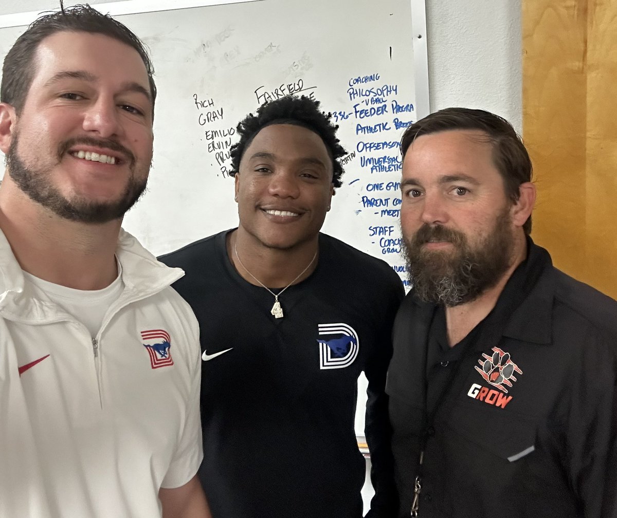 COLLEGE COACHES IN THE WOOD! @sam_dunnam @Deriqking__ @SMUFB We appreciate you stopping by to recruit our guys in THE WOOD! @WestwoodDNA #gROW