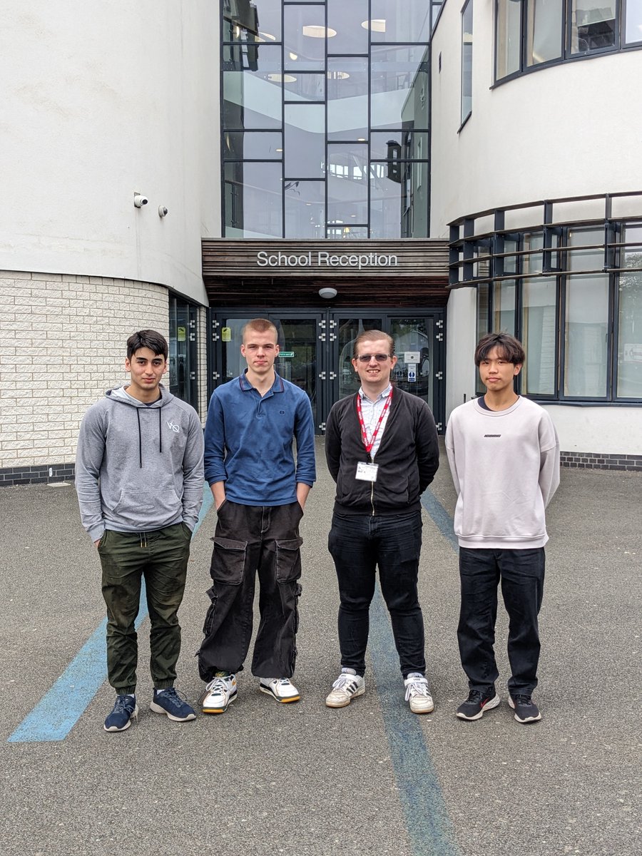 Last week, we were incredibly pleased and proud to welcome back Teddington Alumni, Ben Venn! Ben shared his school experience and the inspiring journey of starting his own tech venture. Thank you for joining us, Ben! @Northstarltd #Teddington #TeddingtonSchool