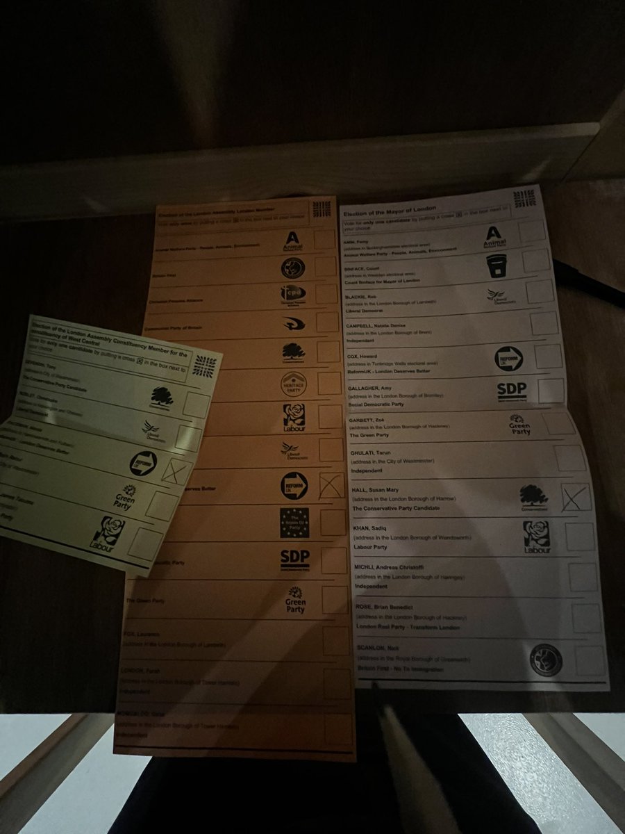 GO AND DO THE RIGHT THING!

A lot of us want @BFirstParty I think they are heading in the right direction. I have messaged @GoldingBF to become a activist and push them for the next election but today is about voting for @reformparty_uk on both sheets and @Councillorsuzie 4 Mayor