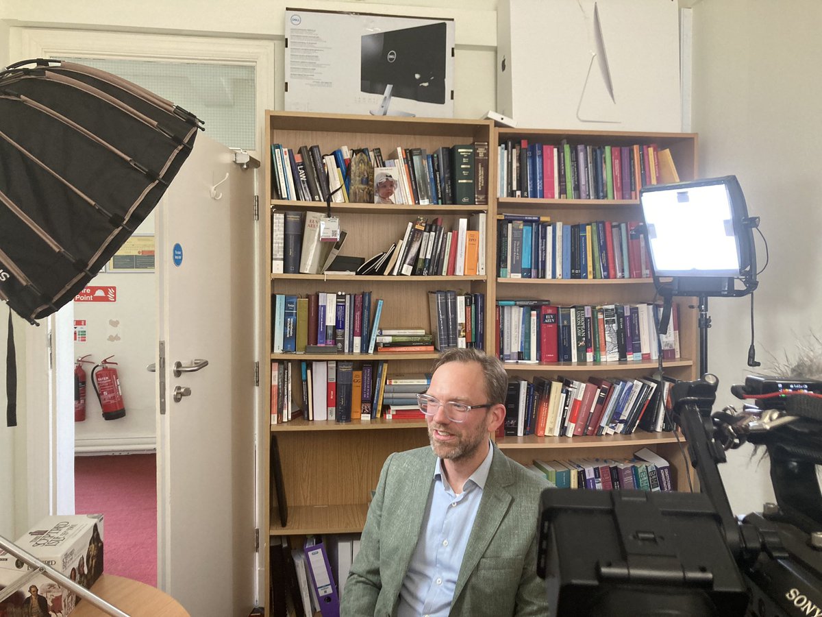 It was great to speak to @TG4TV about Irish unification and lessons from Germany based on my article in the Irish Studies for International Affairs and written for the @ArinsProject. The programme will air on 29 May. A link to the article is here: muse.jhu.edu/article/852247