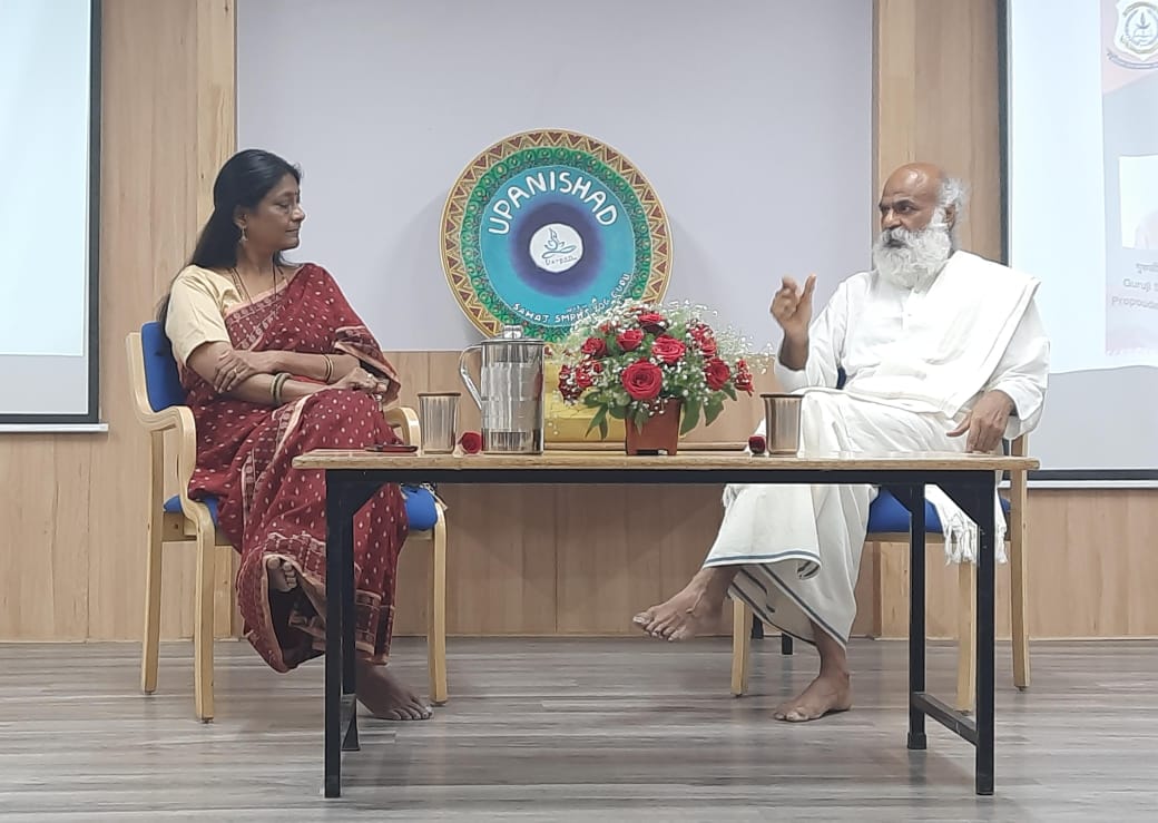 It was an enlightening session as we delved into the profound Upanishad Series, guided by the wisdom of Guruji @_Nandkishore and the insights of esteemed author @anuradhagoyal #Upanishad #spirituality