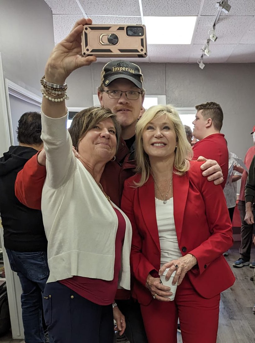 Today is Election Day! If you’re in Lambton—Kent—Middlesex, make sure you get out to vote for a proven local champion, Mayor Cathy Burghardt-Jesson. Polls are open until 9PM. #onpoli