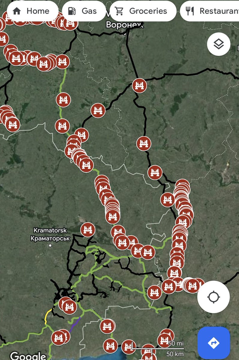 Ukraine is finally starting to target high priority targets holy shit!!!! Someone wake up @BruckenRuski @russianbridges1 If you haven't followed him he has made many maps in great detail highlighting this infrastructure. Last night, Ukraine conducted long-range OWA-UAV…