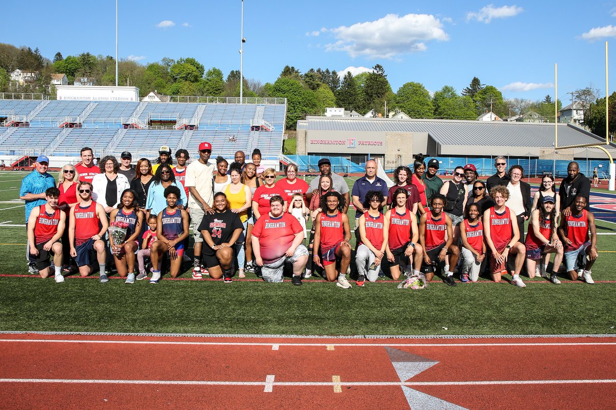 👟 | Congratulations to our senior track athletes who were honored yesterday! #BPatriotProud