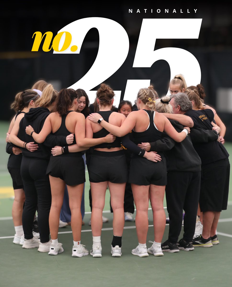𝐓𝐑𝐎𝐔𝐁𝐋𝐄 𝐈𝐍 𝐓𝐇𝐄 𝐁𝐔𝐁𝐁𝐋𝐄 😏

@GustavusTennis jumped up the national rankings to No. 25, and face No. 27 Bethel today for a MIAC Playoff Semifinal match in the bubble! Gustie spring playoff season begins today at 3:30!

#GoGusties | #d3tennis