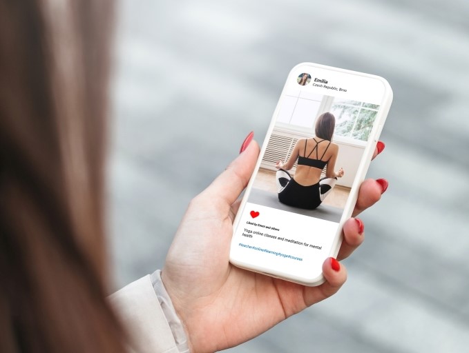 📱|@AstonUniversity's @StephenPihlaja will help develop a toolkit for young women to cope with harmful social media content 🤝The project is being led by @portsmouthuni's Helen Ringrow with @TheGirlsNet 📑The toolkit will be ready in September 2024 👉tinyurl.com/5edxm679